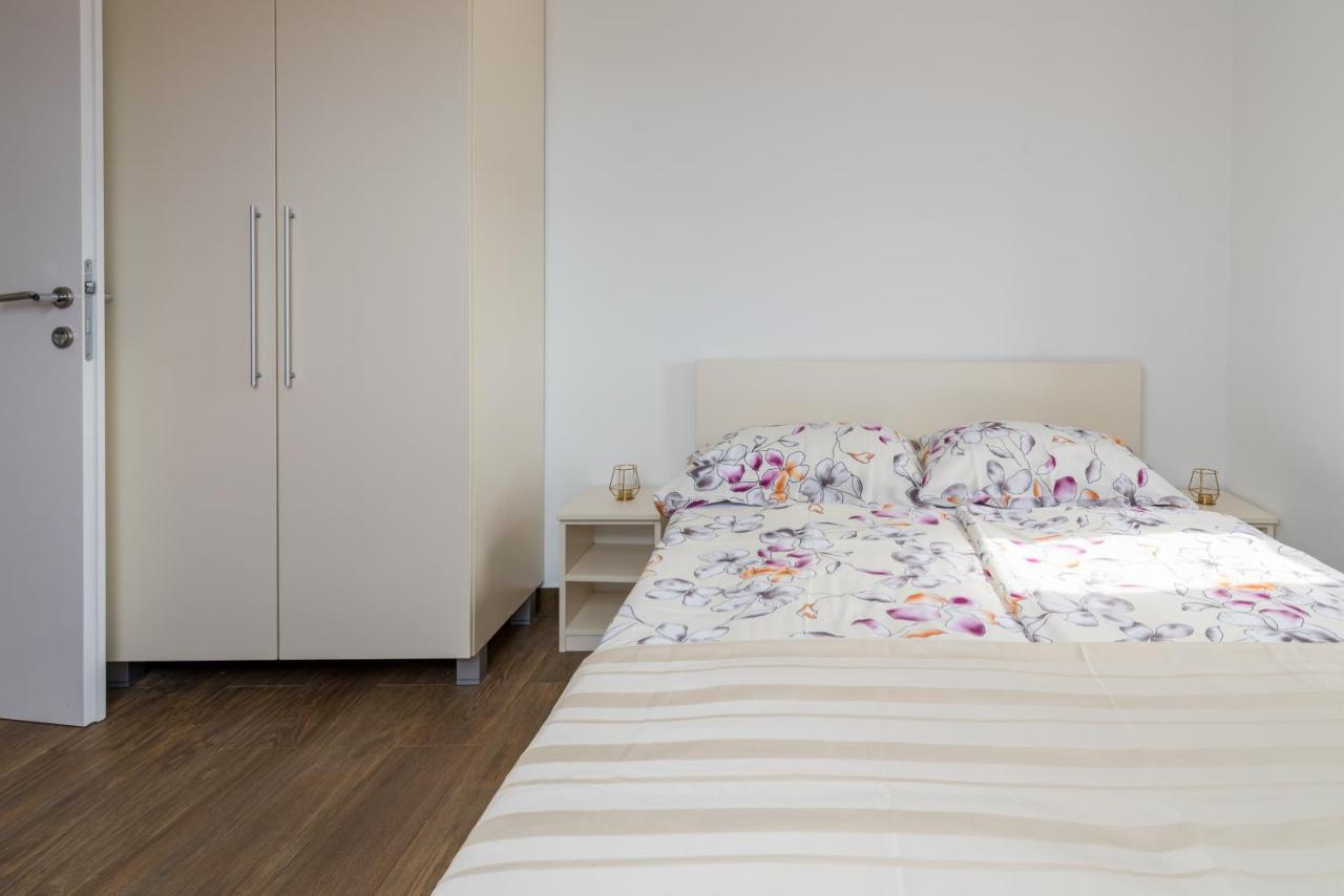 Apartments & Rooms Lavanda Малинська Екстер'єр фото