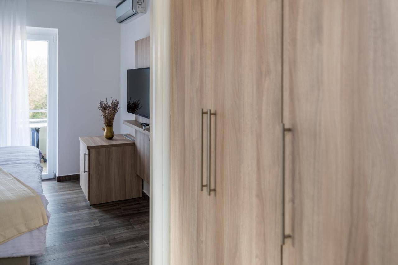 Apartments & Rooms Lavanda Малинська Екстер'єр фото